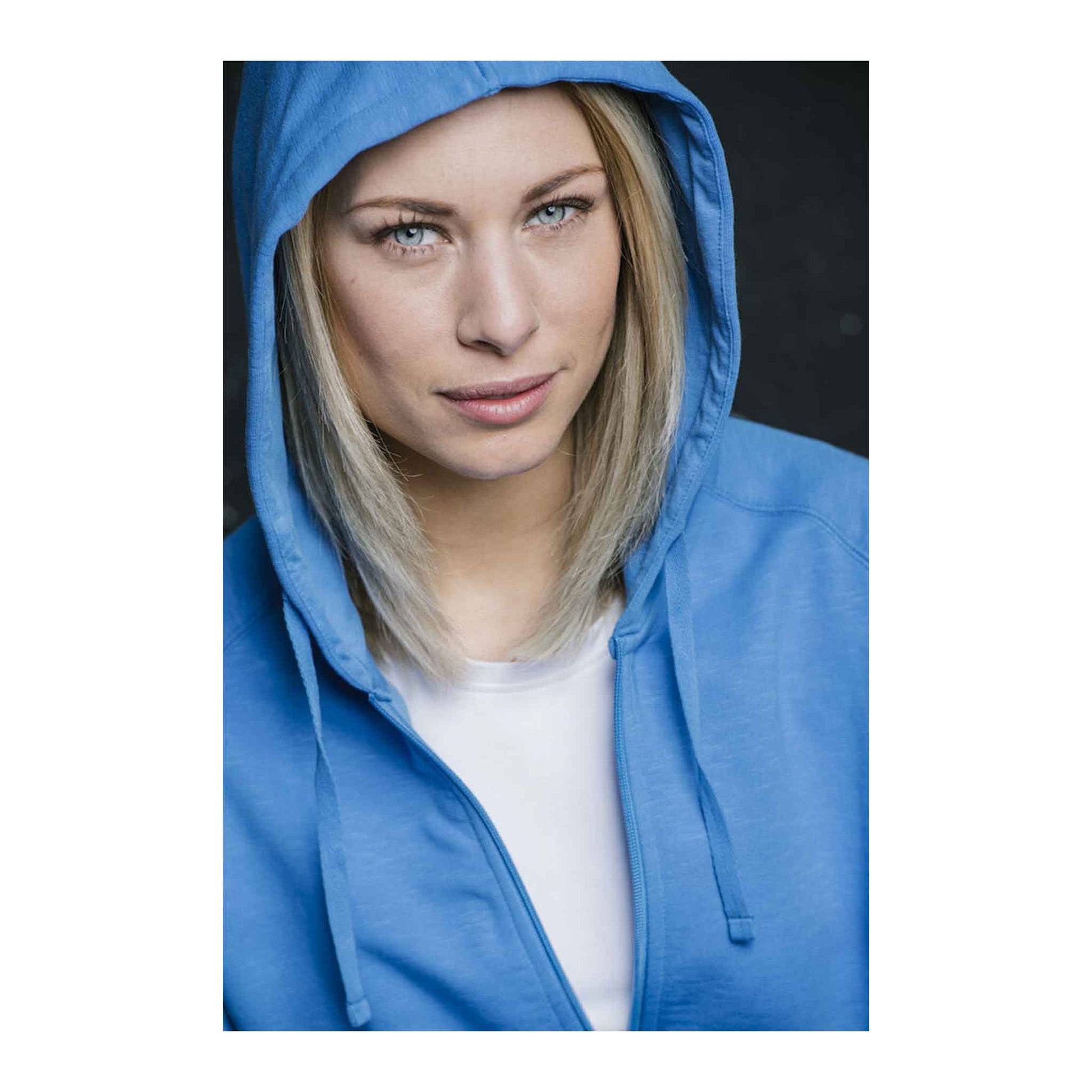 Clique Damen Sweatjacke Mit Kapuze 'Loris Ladies' Model Frau 