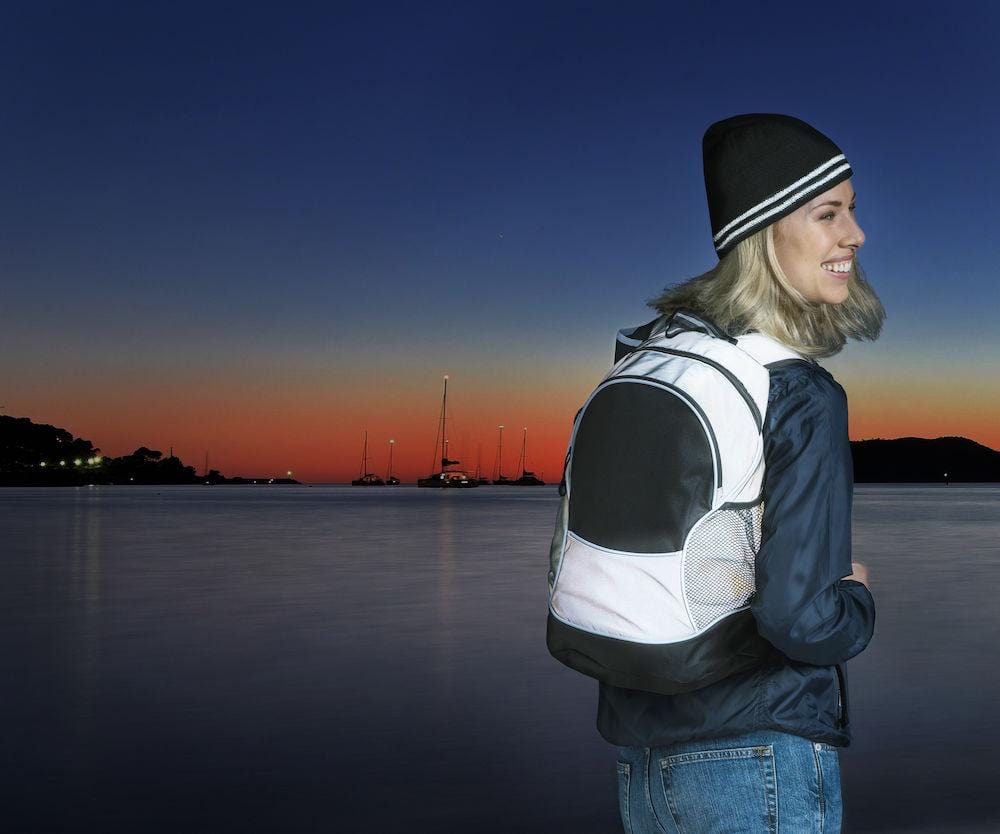 Basic Backpack Reflective- Klassisch schlichter Rucksack - wirbe-welt.shop