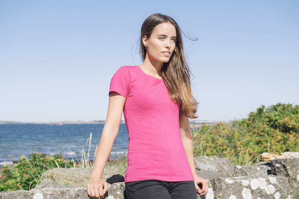 Clique Damen T-Shirt in tollen Farben mit rundem Ausschnitt - wirbe-welt.shop