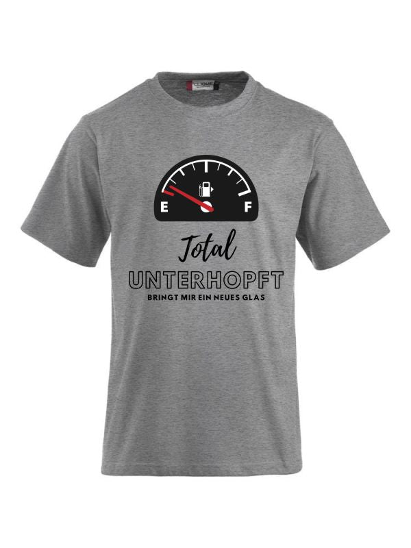 T-Shirts bedrucken mit Spruch - Total unterhopft bringt mir ein neues Glas CLIQUE CLASSIC-T-Shirt für Damen und Herren