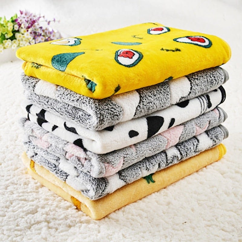 Soft flannel pet dog blanket cartoon print cat and dog bed sheet warm and comfortable pet blanket universal warm pet supplies - wirbe-welt.shop