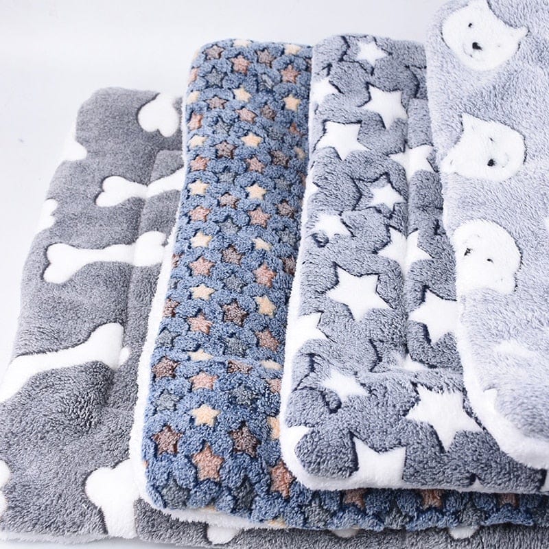 Plush Dog Cat Mat Soft  Blanket Dog Pet  Blanket Bed Accessories Pet Supplies Keep Warm In Winter Soft Pet Soft Blanket - wirbe-welt.shop
