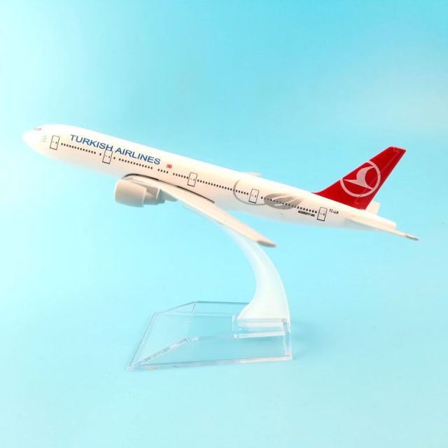 Traum für alle Flugzeug Fans - Originalgetreue Flugzeug Modelle