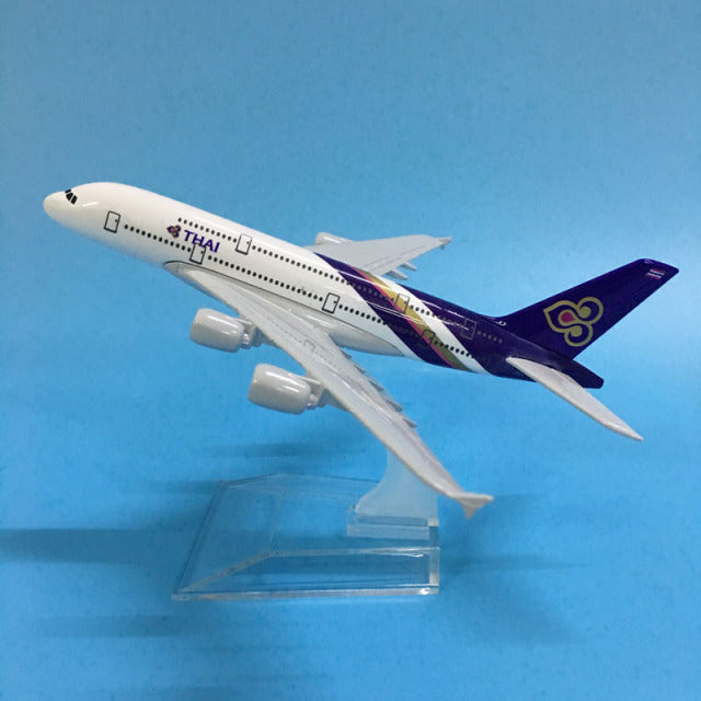 Traum für alle Flugzeug Fans - Originalgetreue Flugzeug Modelle