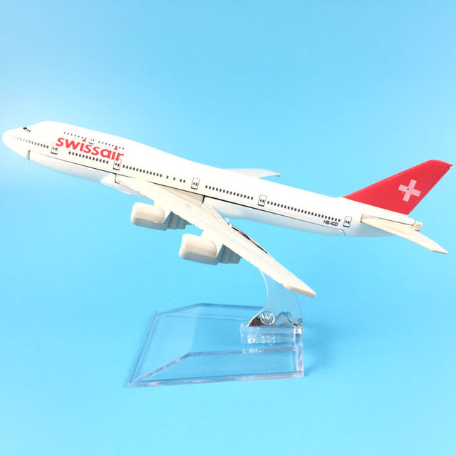Traum für alle Flugzeug Fans - Originalgetreue Flugzeug Modelle