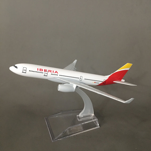 Traum für alle Flugzeug Fans - Originalgetreue Flugzeug Modelle