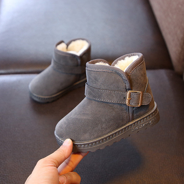 Modische Kinderstiefel - Winterstiefel für Kinder