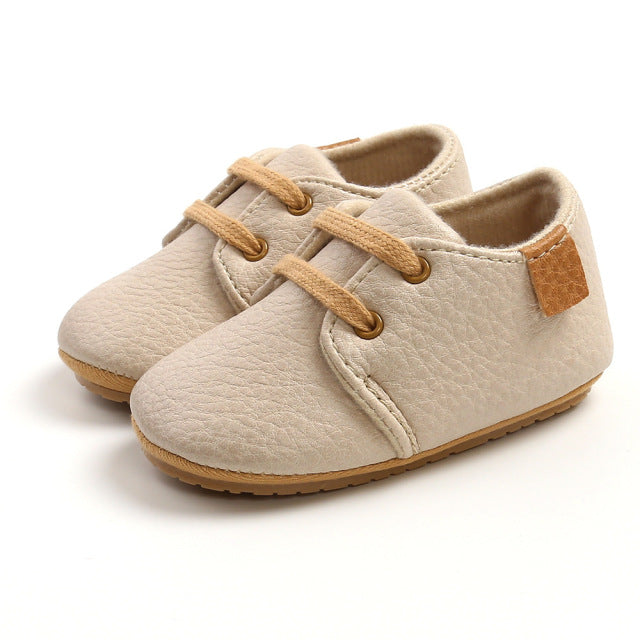 Retro Baby Schuhe aus Leder - stylische Leder Moccasins für Kinder