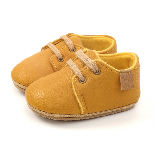 Retro Baby Schuhe aus Leder - stylische Leder Moccasins für Kinder