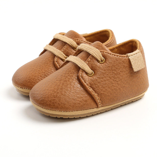 Retro Baby Schuhe aus Leder - stylische Leder Moccasins für Kinder
