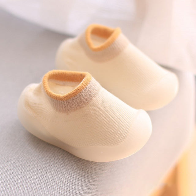 Babysocken mit Gummisohle - Socken für Kleinkinder
