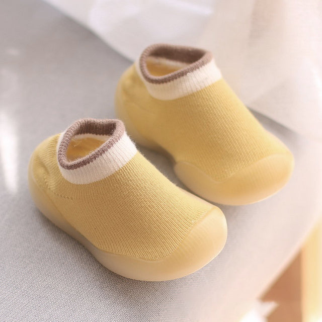 Babysocken mit Gummisohle - Socken für Kleinkinder